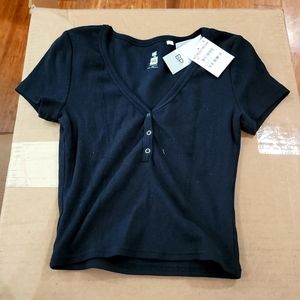 Me to we essentials black xs top